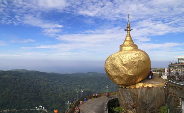 ကျိုက်ထီးရိုးစေတီတော်(Internet)