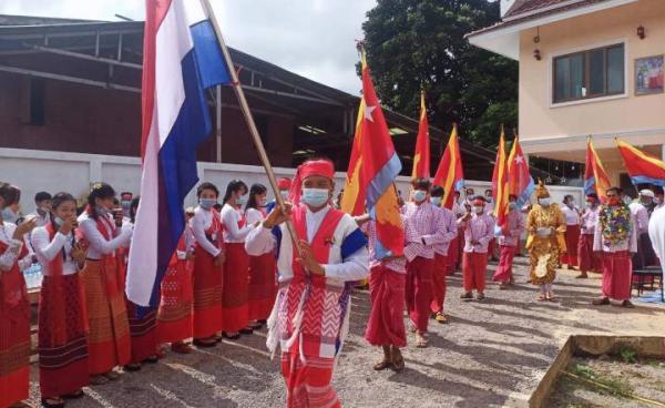 ကရင်အမျိုးသားဒီမိုကရေစီပါတီ KNDP နှင့် မွန်ညီညွတ်ရေးပါတီ MUP တို့ ၂၀၁၀ ရွေးကောက်ပွဲတွင် အတူတကွမဲဆွယ်စည်းရုံးခဲ့ကြစဥ်။