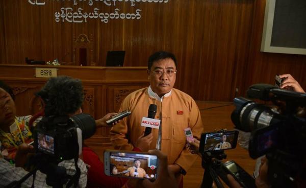 မွန်ပြည်နယ်လွှတ်တော်ကိုယ်စားလှယ် ဦးမင်းထင်အောင်ဟန် (BNI News& TV)