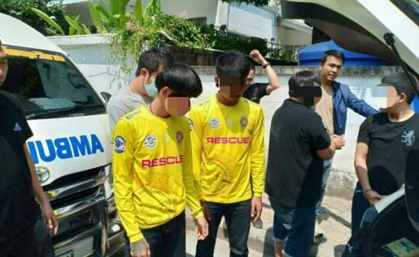 Photo by Chiang Mai News- စိတ်ကြွဆေးပြား ၆သိန်းနီးပါး ဖမ်းဆီးရမိသည့်လူနာတင်ယာဉ်