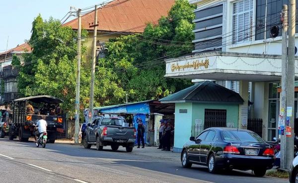 မော်လမြိုင် မြန်မာ့စီးပွားရေး ဘဏ်ခွဲ (၁) (Ko Ko Zaw)