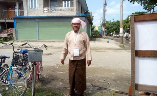 U Thar Sein, an independent candidate running for a seat in the State Parliament from Sittwe Township's Constituency No 2.