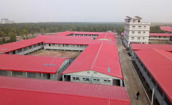 ဘင်္ဂလားဒေ့ရှ်အစိုးရသည် ဘာဆန်ချာတွင် မွတ်ဆလင် ၁၀၀,၀၀၀ အားနေရာချထားရန် ၂၀၁၅ ခုနှစ်တည်းက ပြင်ဆင်နေခြင်း ဖြစ်သည်။ (ဓာတ်ပုံ - AP)