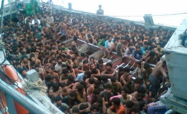 ဖမ်းမိ ဘင်္ဂလီ လှေစီး ရေမျောကမ်းတင်များအား တွေ့ရစဉ်