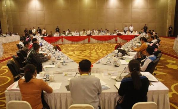 Union Peace Dialogue Joint Committee (UPDJC) meeting in Naypyitaw, Myanmar, 15 August 2016. Photo: Min Min/Mizzima