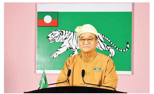 ရှမ်းတိုင်းရင်းသားများဒီမိုကရက်တစ်ပါတီ ဥက္ကဌ စိုင်းအိုက်ပေါင်းက