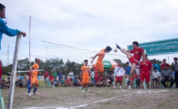 ပြိုင်ပွဲဝင်မြင်ကွင်းတခု (ဓါတ်ပုံ-ကေတီ)