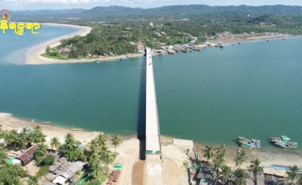 ဂွချောင်းတံတားတည်ဆောက်နေမှုအား ဒီဇင်ဘာ ၃၁ ရက်က တွေ့ရစဉ်။