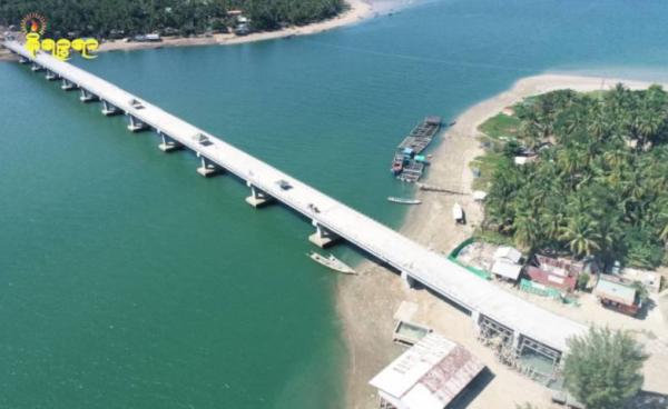 ဂွချောင်းတံတားတည်ဆောက်နေမှုအား ပြီးခဲ့သည့် ၂ဝ၂၁ ခုနှစ်၊ ဒီဇင်ဘာ ၃၁ ရက်က တွေ့ရစဉ်။