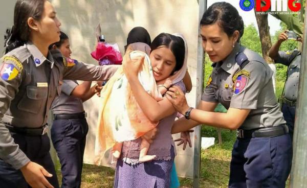 ဘင်္ဂလားဒေ့ရှ်ဘက်မှ မိမိဆန္ဒအလျှောက် ပြန်လည်ဝင်ရောက်လာသူ ဦးရေမှာ ၄၅၀ ခန့်ရှိနေပြီဖြစ်သည်။ (ဓာတ်ပုံ - ချလူးအောင်)