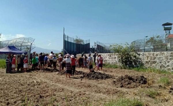 လျှပ်စစ်မီး ဖြတ်တောက်ခံရတဲ့ နောင်ခမ်းကျေးရွ