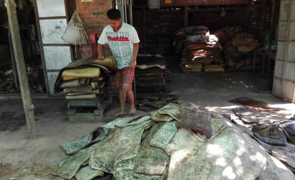 ရောင်းရန်အတွက် ရော်ဘာအချပ်များ (GS)