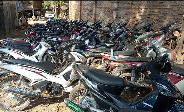 ဖမ်းဆီးခဲ့သော မော်တော်ဆိုင်ကယ်များ(photo: MNA)