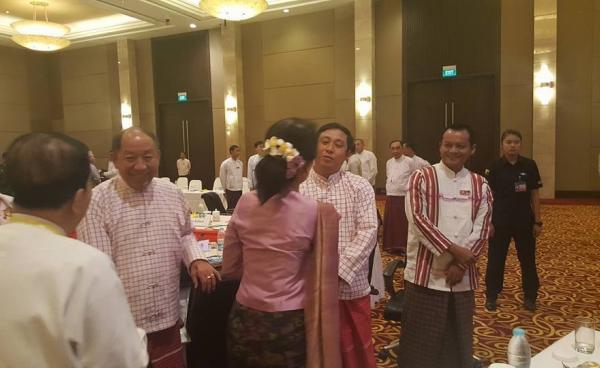 UPDJC chairperson meeting with Mon political parties members (photo: Facebook)