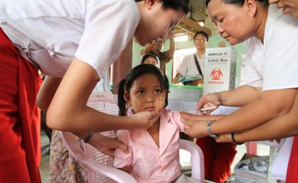 Polio alert by WHO. Here is a measles vaccination initiative. Photo: Measles Initiative