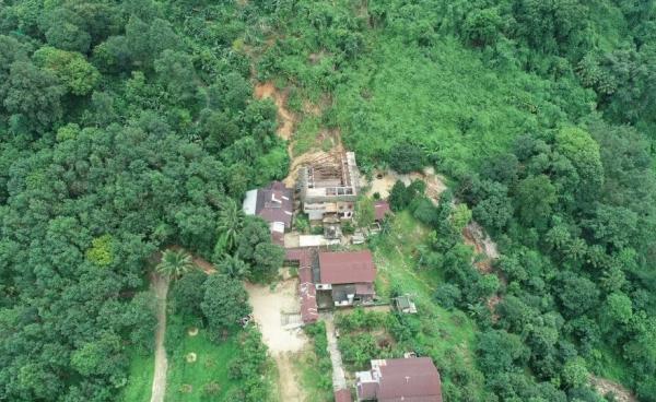 မြသပိတ်တောင်ရှိ ကြောင်တရာဘုန်းတော်ကြီးကျောင်း(Khain Naing Oo/fecebook)