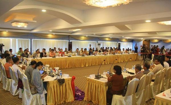 Stakeholders and policy makers at the Policy Dialogue on Socio Economic Development of Myanmar being held in Nay Pyi Taw. Photo: Mizzima