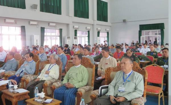 ငြိမ်းချမ်းရေးအကြံပေး ဦးလှမောင်ရွှေ(ညာအစွန်လူ)-(Khin Zaw Oo Facebook)