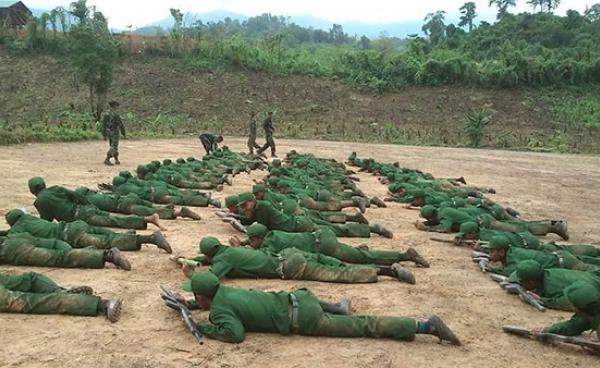  Soldiers from the ALA conducting a military exercise