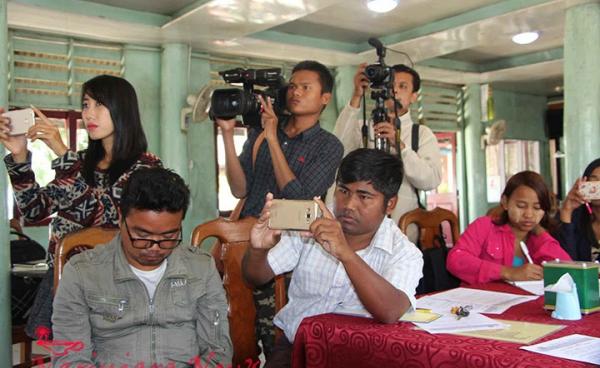 The press conference and Arakan journalists covering the press conference