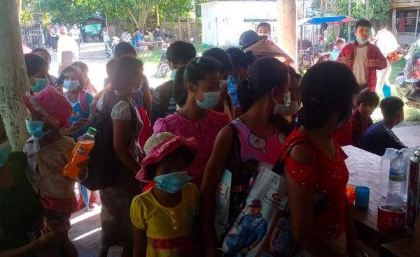 ဓာတ်ပုံ - ကျောက်ဖြူမြို့မှ မူရင်းဓာတ်ပုံရှင်များ