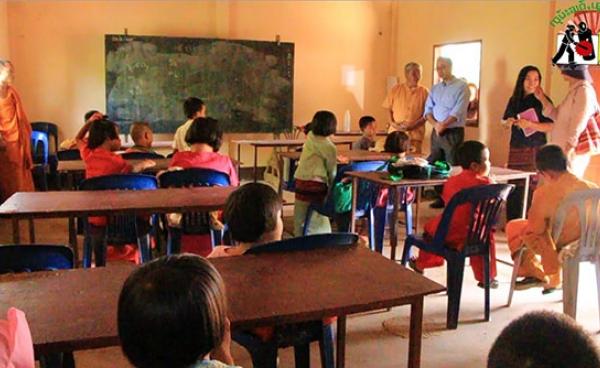 U.S. Diplomats Visiting Kuang Jor Refugee Camp