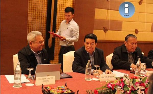 အစိုးရ၏ ကိုယ်စားလှယ် ပည်ထောာင်စု ငြိမ်းချမ်းရေး ညီလာခံ -၂၁ ရာစုပင်လုံ အကြိုပြင်ဆင်ရေး ကော်မတီ ခေါင်းဆောင် ဒေါက်တာတင်မျိုးဝင်း။ (ဓာတ်ပုံ-Hla Maung Shwe facebook)