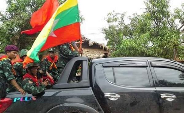 The MOC 19 picks up the brothers-led gang in a truck (Photo: Janu Mon)