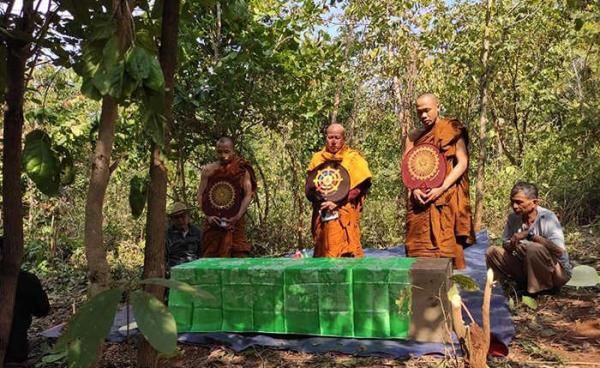 Photo - Nan Ma Civilian