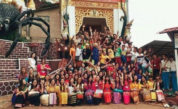 ဓာတ်ပုံ - ရှမ်းတိုင်းရင်းသားများ စာပေနှင့်ယဉ်ကျေးမှု ကော်မတီ တက္ကသိုလ်များ- မန္တလေး