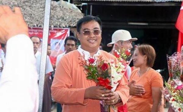 မွန်ပြည်နယ်စွမ်းအင်နှင့်လျှပ်စစ်ဝန်ကြီး မင်းထင်အောင်ဟန်(Facebook)