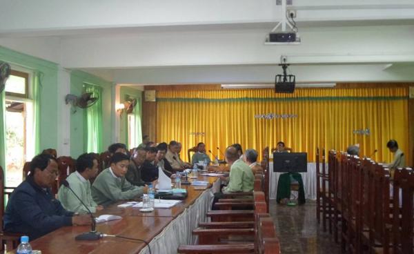 A negotiation meeting for Ta’ang National Party (TNP) candidate U Sai Sar Lu that alleges he won over USDP candidate U Sai Sar Lu after a ballot recount is held in Lashio. The meeting was attended by U San Win, chairperson for Shan State Election Commission, and election sub-commission secretaries from Namhkam, Muse, and Kutkai townships.