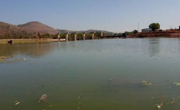 ဒေါတခြားရေထိန်းတံခါး (ဓါတ်ပုံ - မူအက်စတာ)