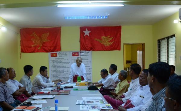 Nai Ngwe Thein delivering a speech at MNP’s Tamwe Township office opening (Photo: MNA)