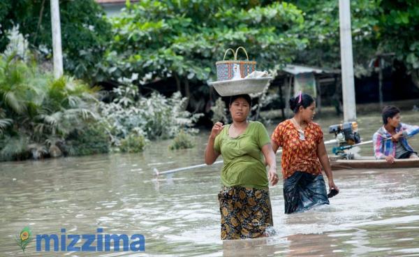 Flood victims in Kalaymyo, Sagaing Region in 2015. Photo: Hong Sar/Mizzima