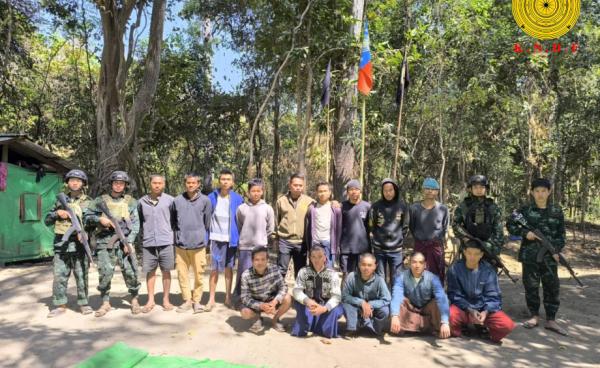 ပုံဟောင်း (ကရင်နီ အမျိုးသားများ ကာကွယ်ရေးတပ် - KNDF)