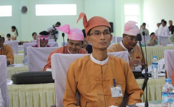 NLD အစိုးရသစ် မွန်ပြည်နယ်ဝန်ကြီးချုပ် ဦးမင်းမင်းဦး(MNA)