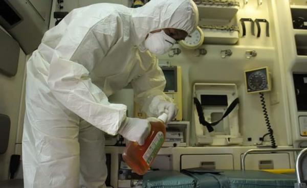 အရေးပေါ်လူနာတင်ကား ပိုးသတ်ဆေးဖြန်း(photo: MNA)