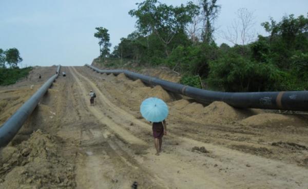 ကျောက်ဖြူ  ရွှေသဘာဝပိုက်လိုင်း။ ဓာတ်ပုံ-ကျော်မင်း