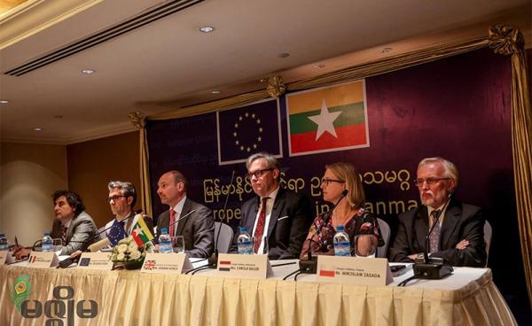 ဓာတ်ပုံ-ဟောင်ဆာ၊ မဇ္ဈိမ