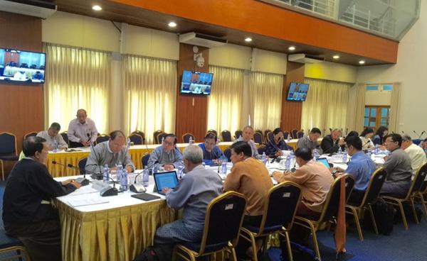 The NDAA-ESS and Peace Commission during yesterday's meeting. Photo taken from U Hla Maung Shwe’s Facebook page.