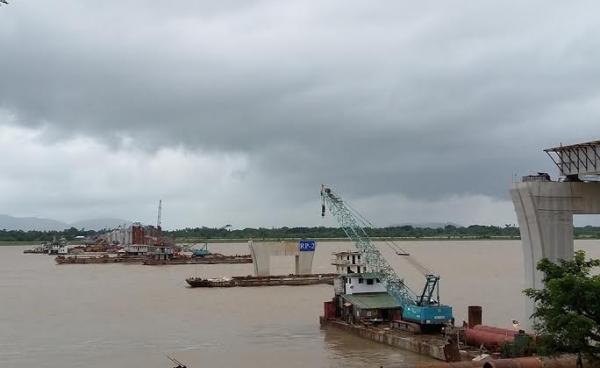 သံလွင်တံတား (ချောင်းဆုံ) မုပွန်ဘက်ကမ်း တည်ဆောက်နေမှု (ယဉ်ချိုင်း)