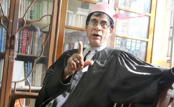 Lawyer U Robert Sann Aung in his Yangon home. Photo: Mizzima