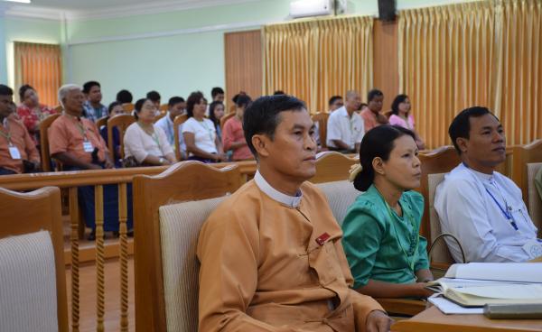 U Min Kyaw Lwin (left) has been nominated to serve as Mon State’s Minister for Construction and Municipal Affairs (photo: MNA)