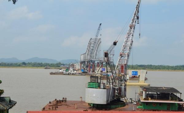 သံလွင်တံတား (ချောင်းဆုံ) ဆောက်လုပ်နေစဉ်(MNA)