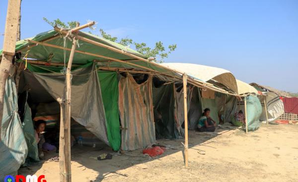 Arakan State IDPs fret as unseasonal rains expected