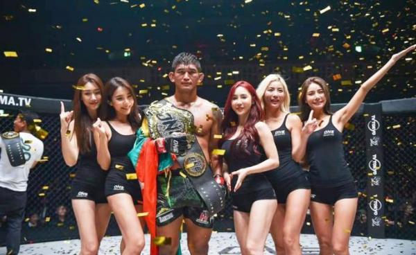  Photos: Aung La Nsang(Burmese Python)/Facebook 