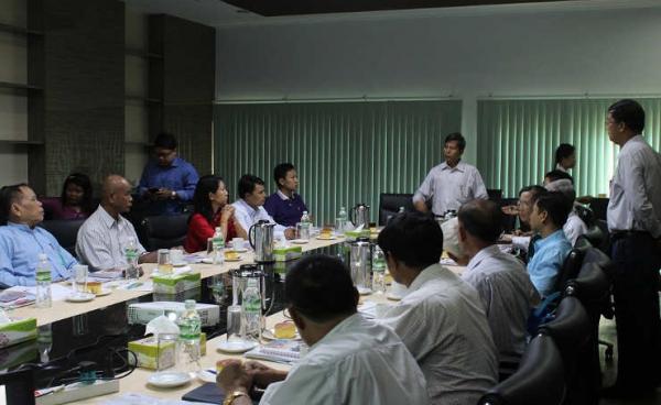 Meeting between Mon Hluttaw representatives and MCL officials (Photo: MNA)