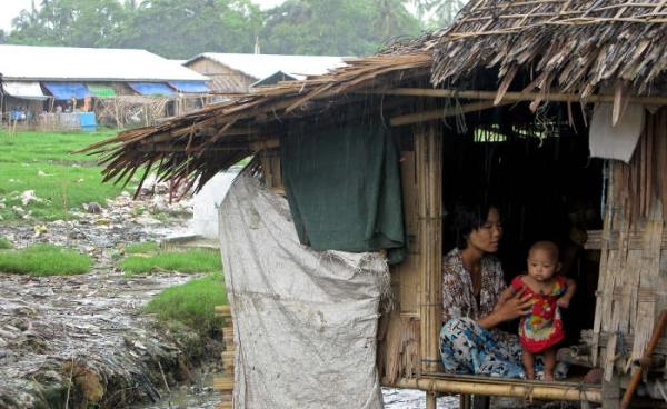 ရခိုင်ပြည်နယ်အတွင်းက ဒုက္ခသည် စခန်းတစ်ခု။ (ဓာတ်ပုံ-အီးပီအေ)