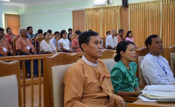 U Min Kyaw Lwin (left) has been nominated to serve as Mon State’s Minister for Construction and Municipal Affairs (photo: MNA)
